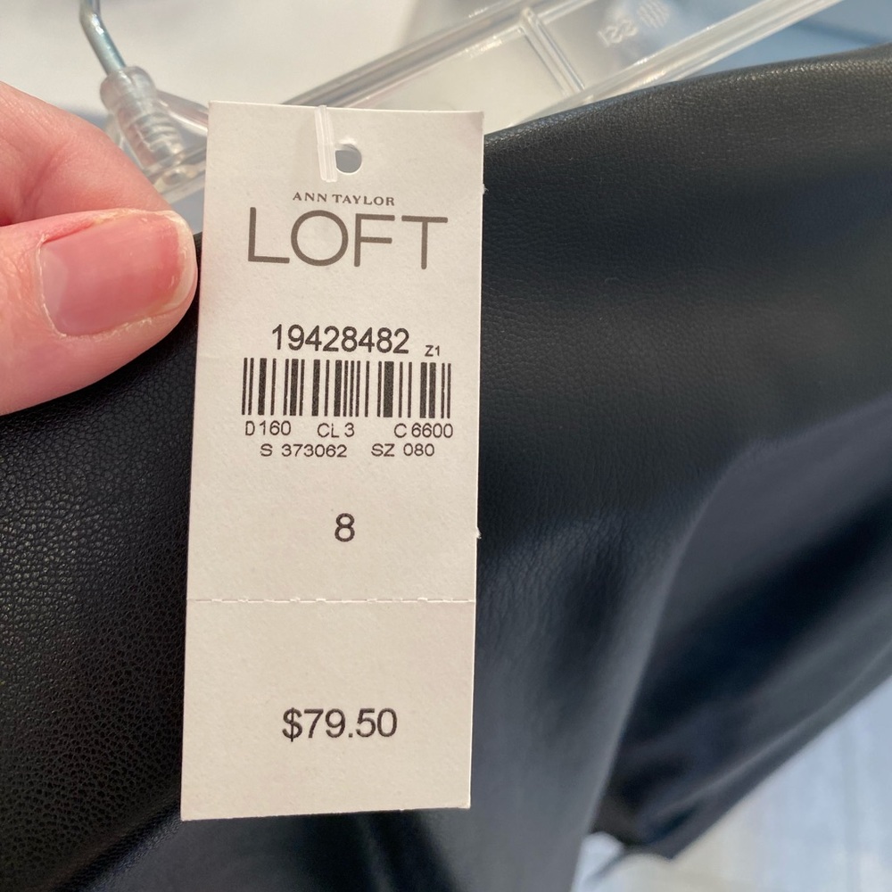 NWT! LOFT Faux Leather Pencil Skirt - Picture 6 of 6
